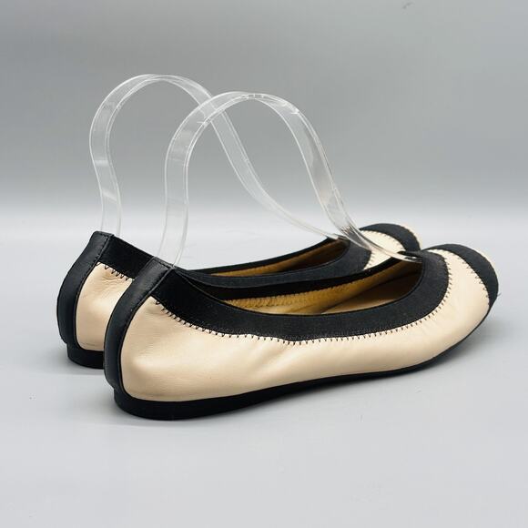 Stuart Weitzman Shoes Women 6.5 Beige Black Leather Ballet Flats Cap Toe Slip On - Picture 7 of 11